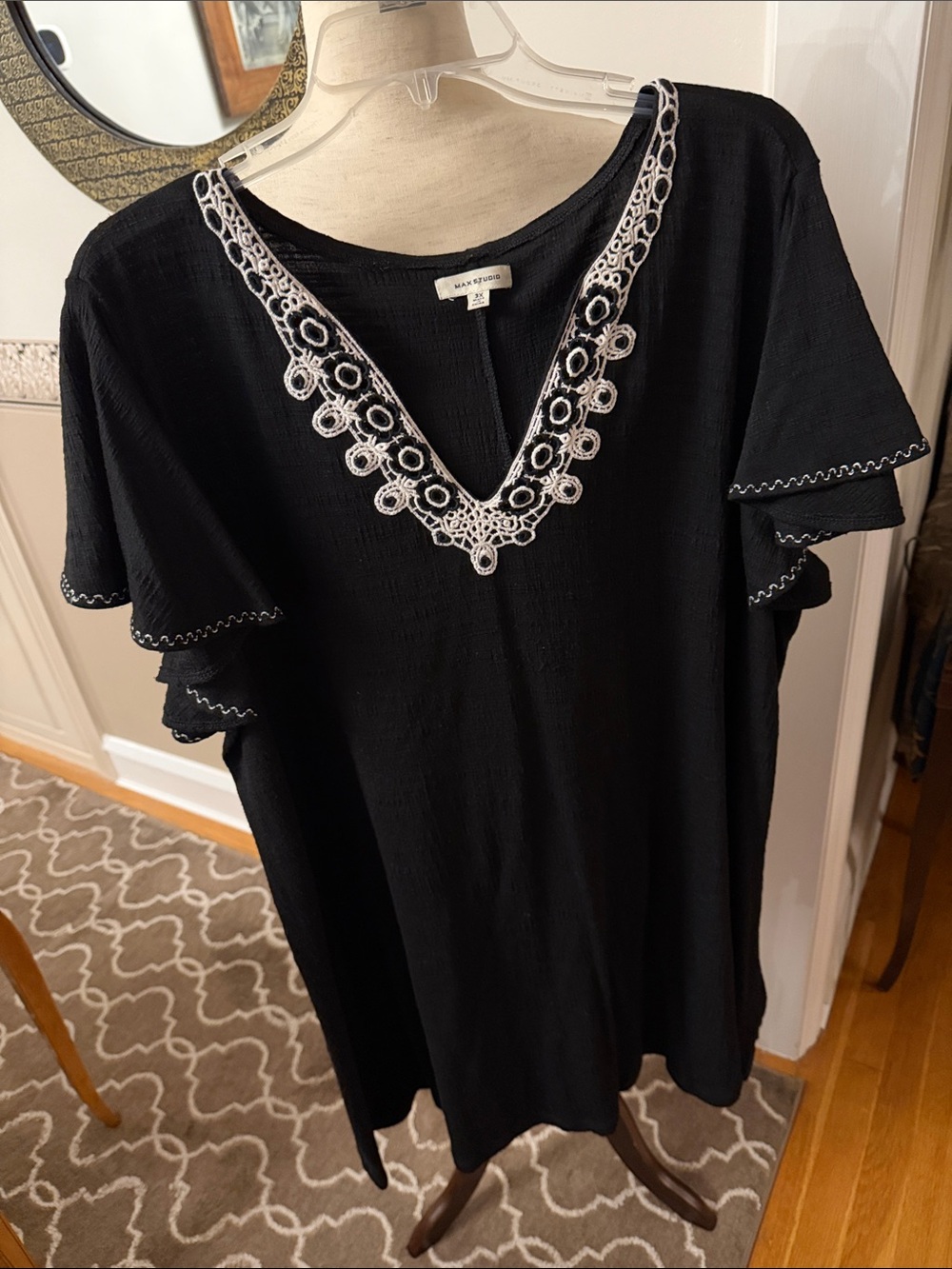 NEW Max Studio Black Embroidered Flutter Sleeve coverup beach or lounging 3x